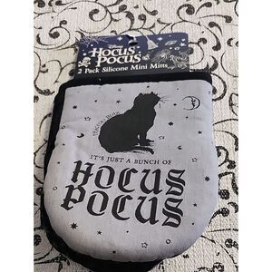 Disney Hocus Pocus Mini Silicone Mitts - Gray & Black